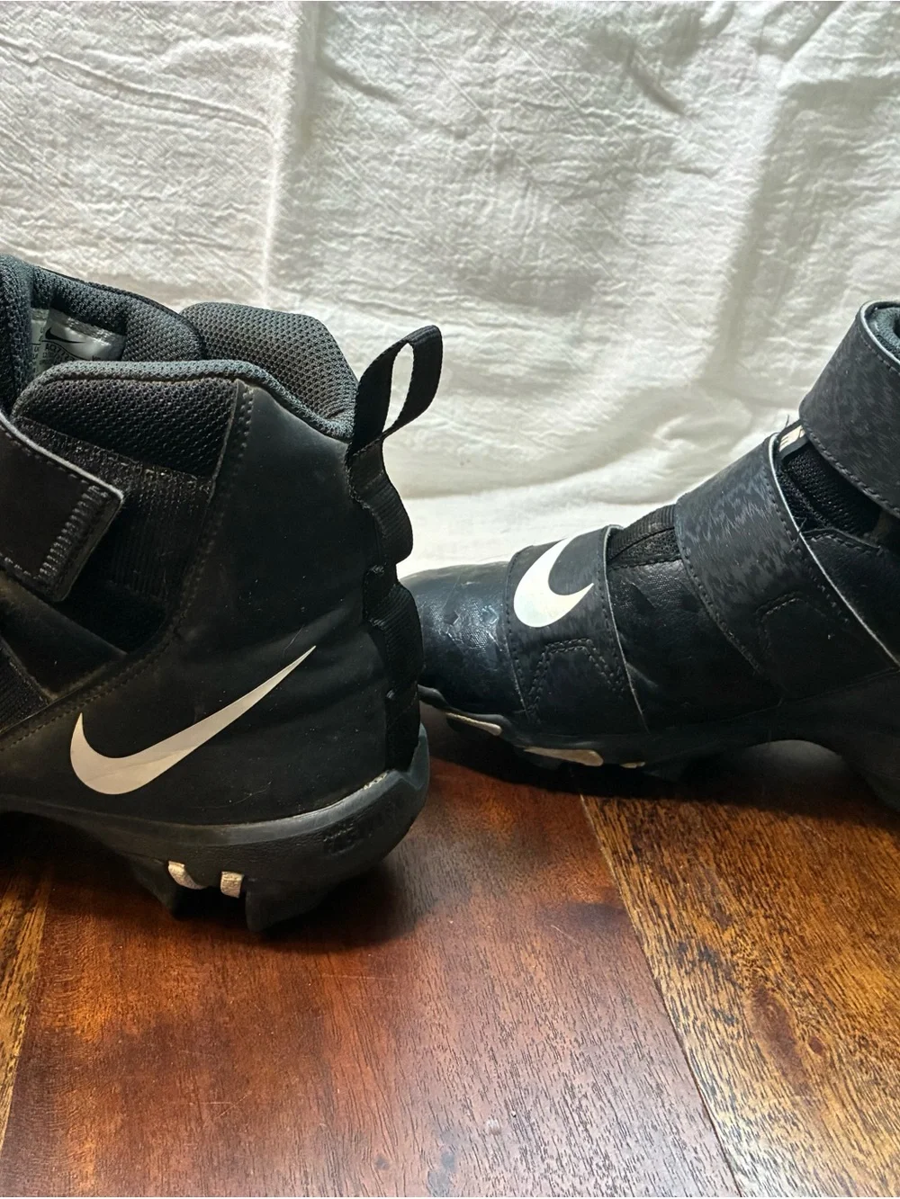 Nike minimal wear